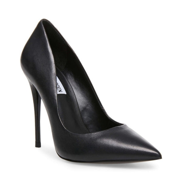 Steve Madden "DAISIE" Black Leather Pumps - Picture 3 of 7